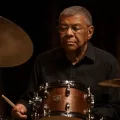 Jack DeJohnette, batteur de légende du jazz moderne, est mort à 83 ans