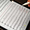 Lecture et annotation de partitions sur tablette avec Piascore, stylet et interface de lecteur de partitions numérique