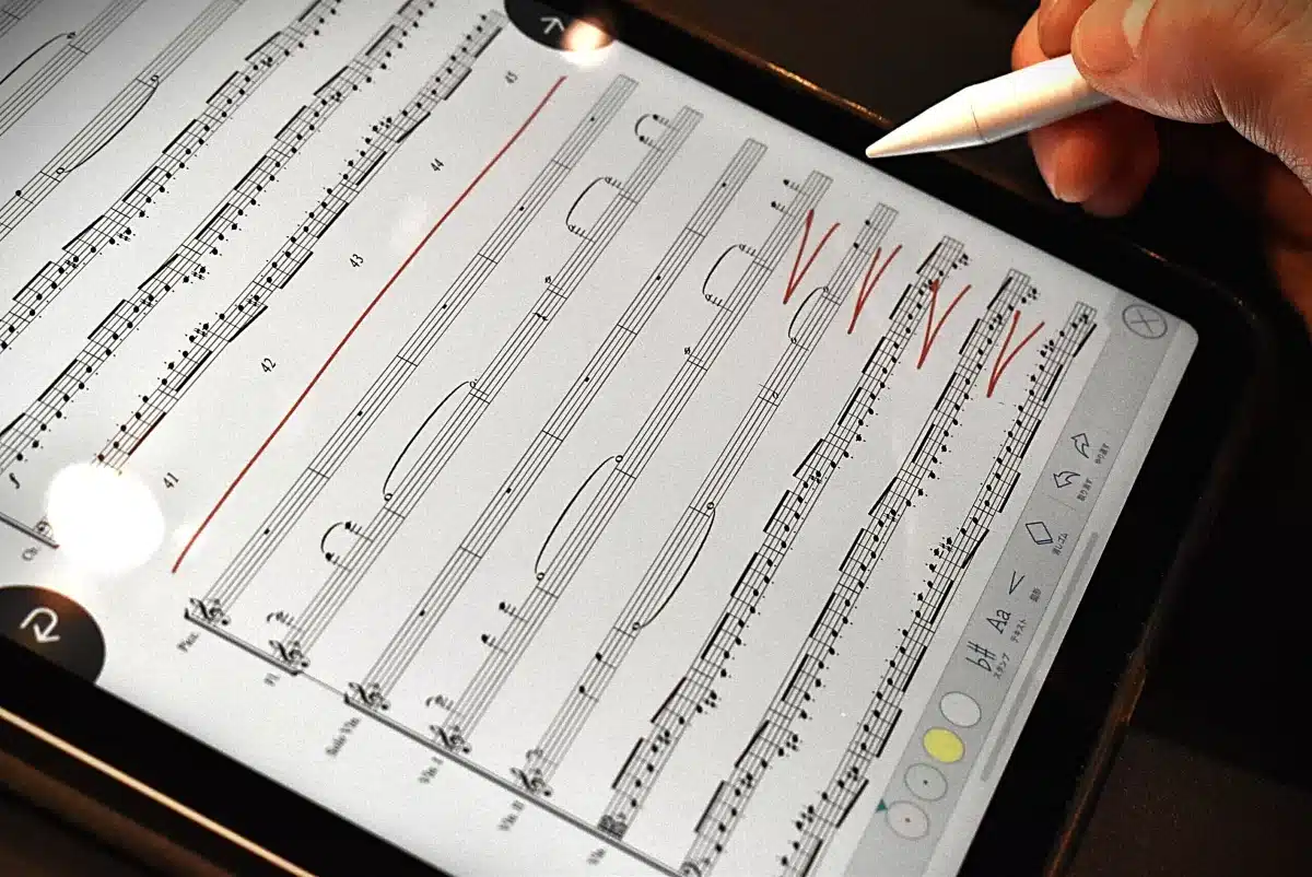 Lecture et annotation de partitions sur tablette avec Piascore, stylet et interface de lecteur de partitions numérique