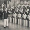 Ted Heath dirigeant son big band britannique dans les années 1950
